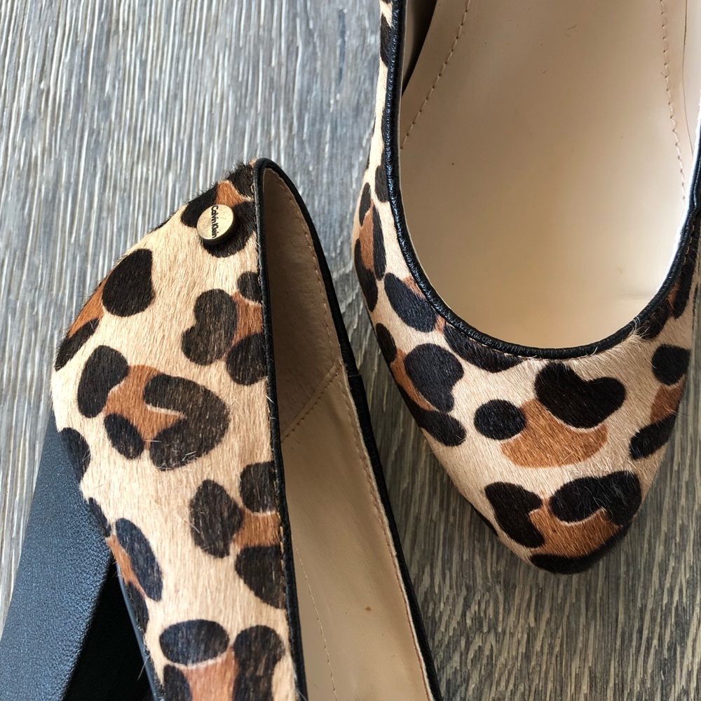 Calvin Klein Emmy Leopard Print Pumps - Picture 5 of 7